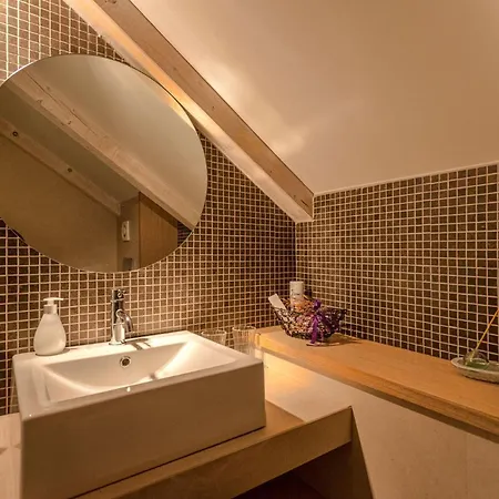 5br City Centre Hvar - What'app - 0034-635-518-216 - For Reservations! Hvar Town