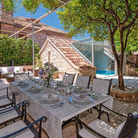 5br City Centre Hvar - What'app - 0034-635-518-216 - For Reservations! * Hvar Town