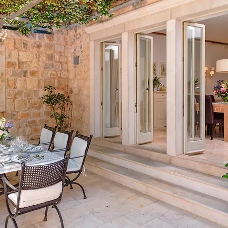 5br City Centre Hvar - What'app - 0034-635-518-216 - For Reservations! * Hvar Town